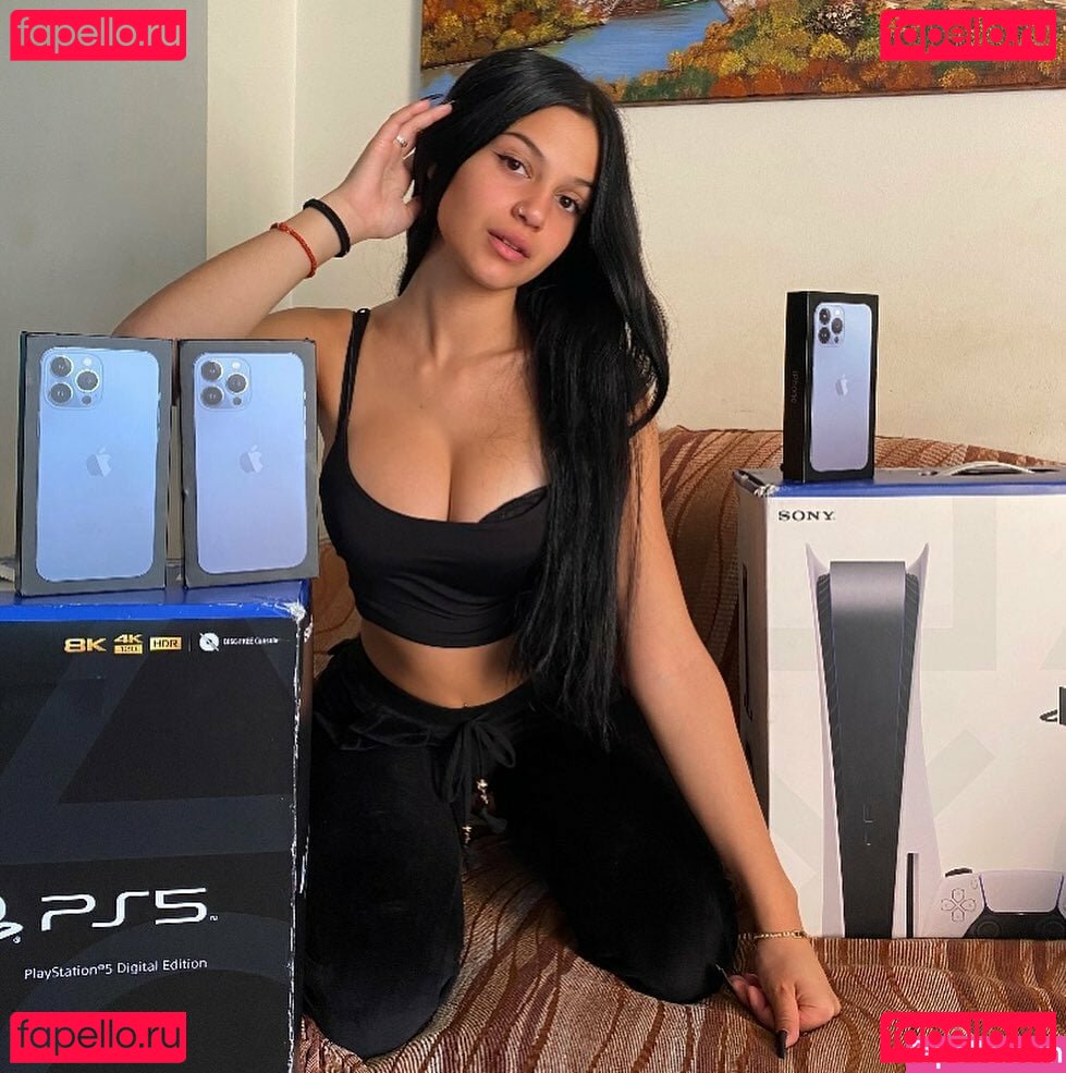 Natalia Lamprou Nude Onlyfans Photo 26