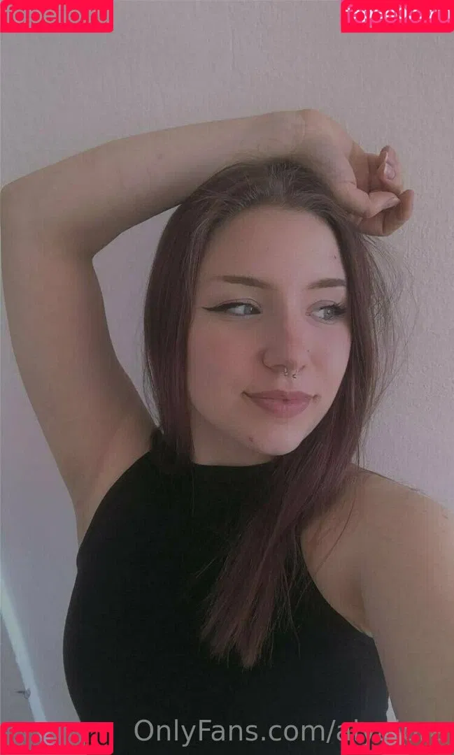 alyalore Onlyfans Photo Gallery 