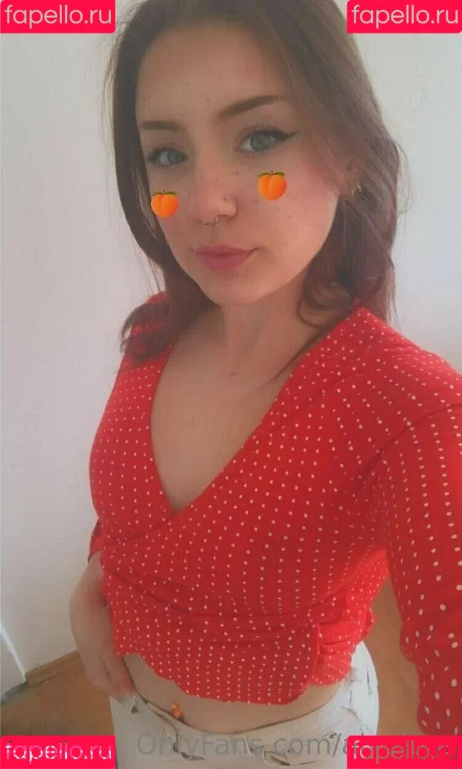 alyalore Onlyfans Photo Gallery 