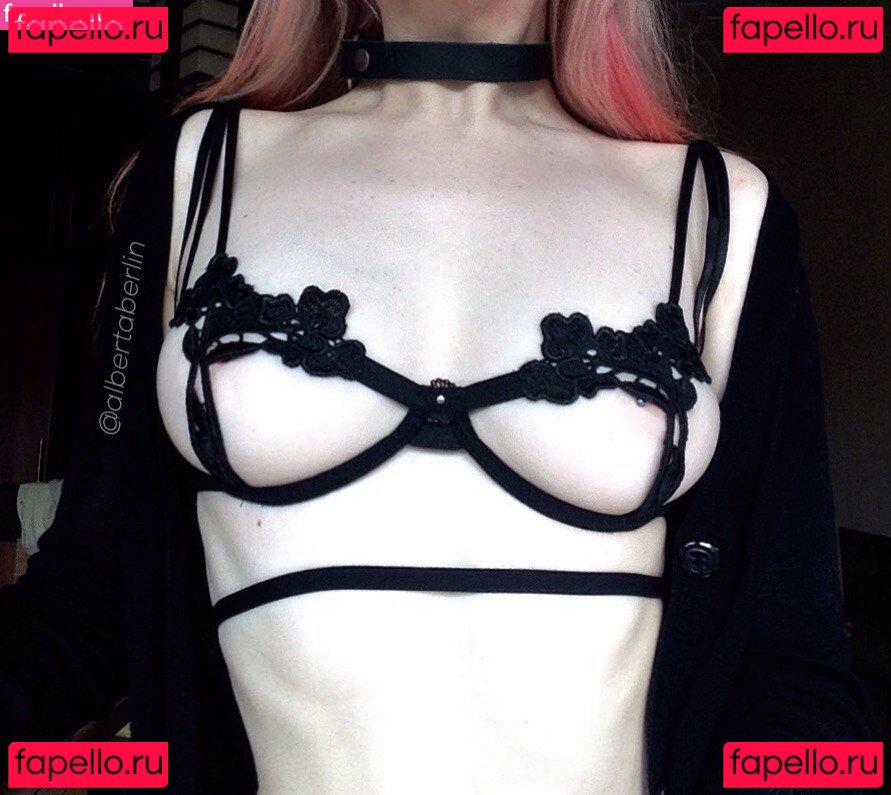 albertaberlin Nude Onlyfans Photo 16