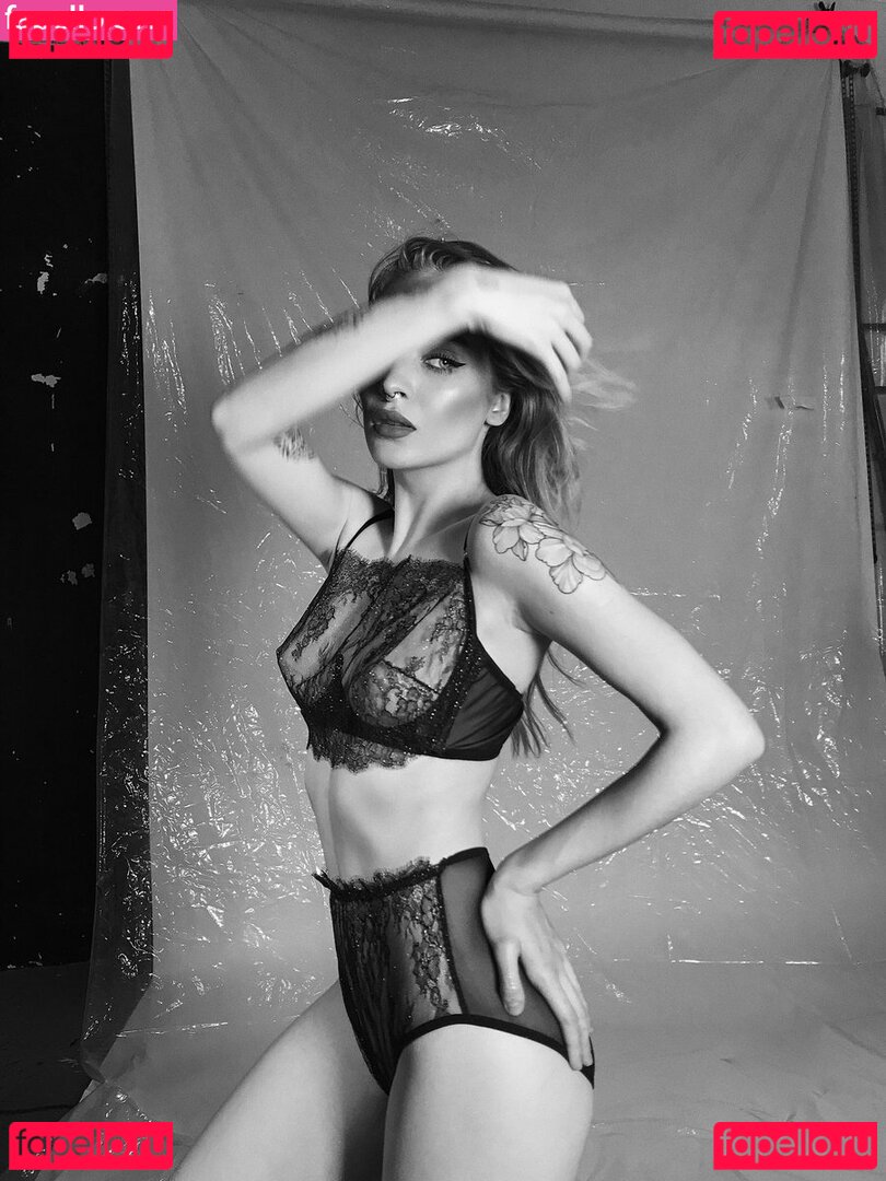 albertaberlin Nude Onlyfans Photo 11