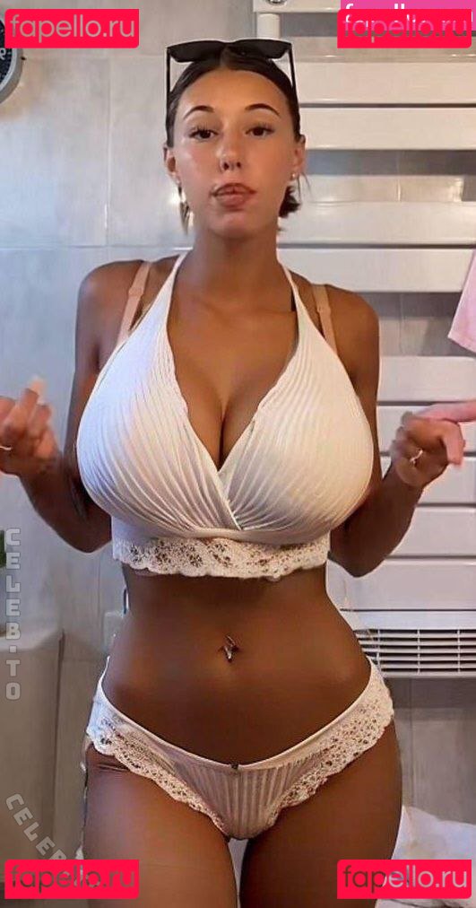 Elisa Bary Nude Onlyfans Photo 11