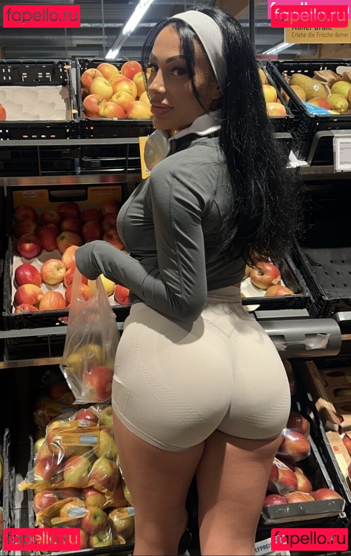 reealmina Nude Onlyfans Photo 22