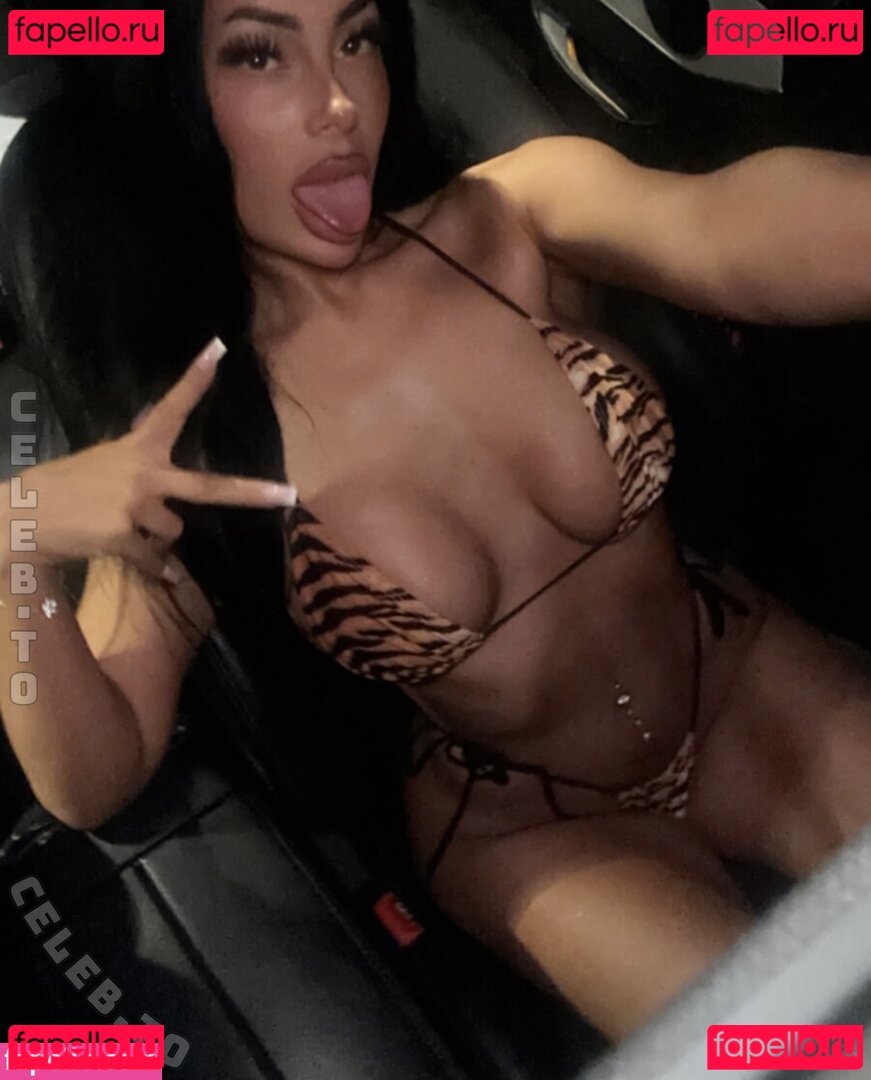 reealmina Nude Onlyfans Photo 3
