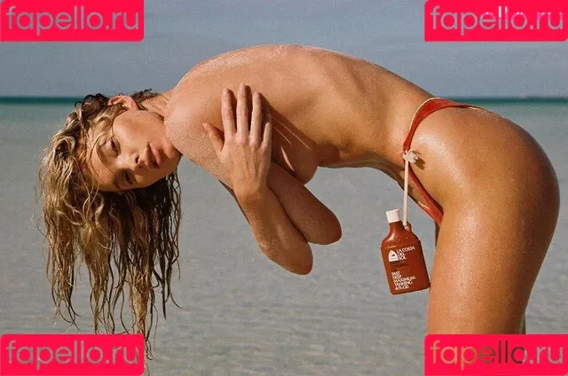 Elsa Hosk Onlyfans Photo Gallery 