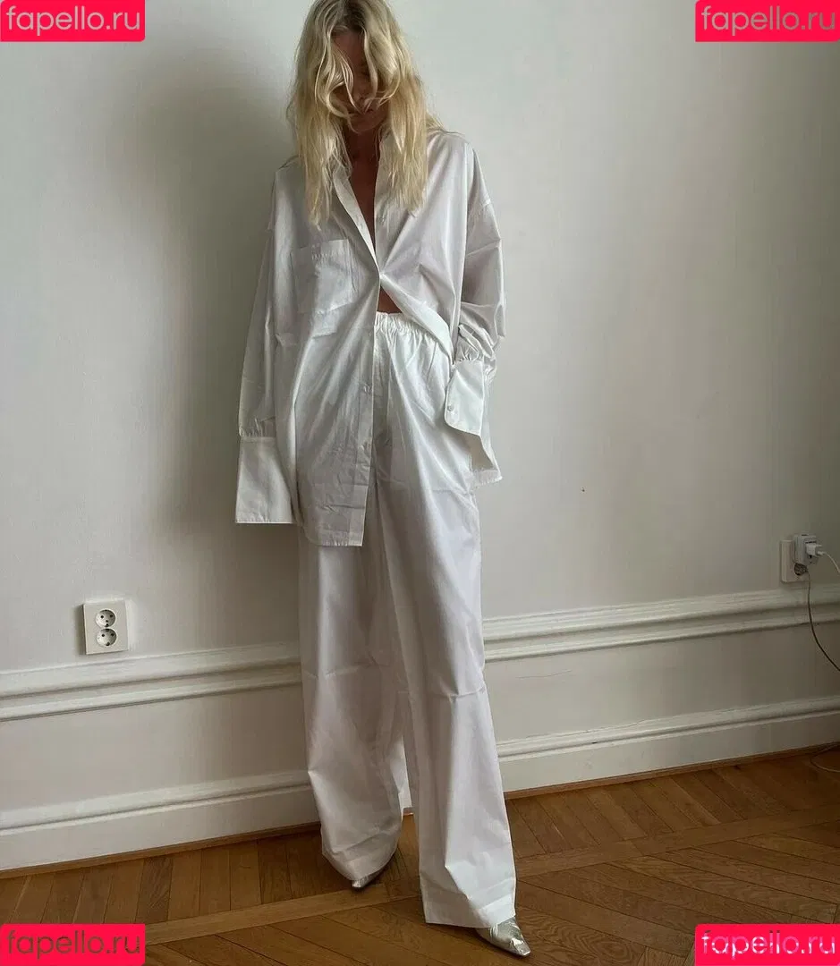 Elsa Hosk Onlyfans Photo Gallery 