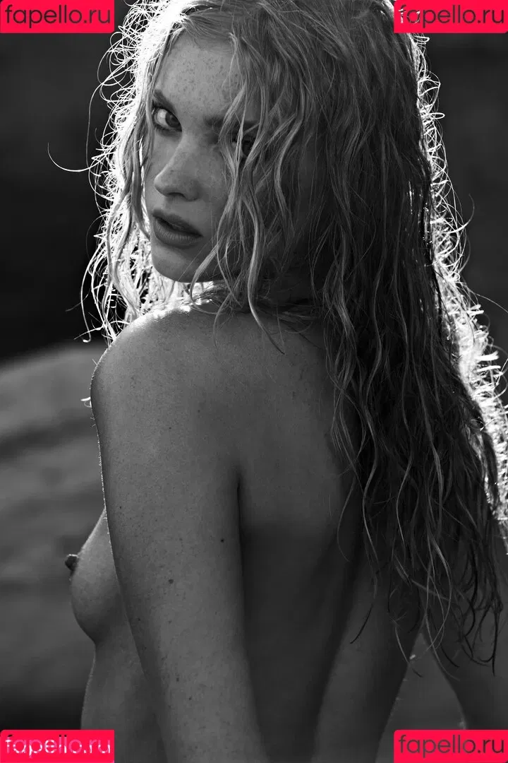 Elsa Hosk Onlyfans Photo Gallery 