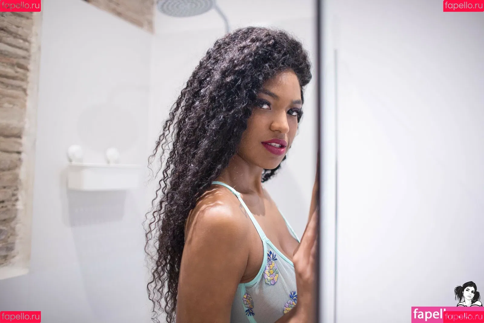 TinaFire Onlyfans Photo Gallery 