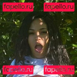 TinaFire Onlyfans Photo Gallery 