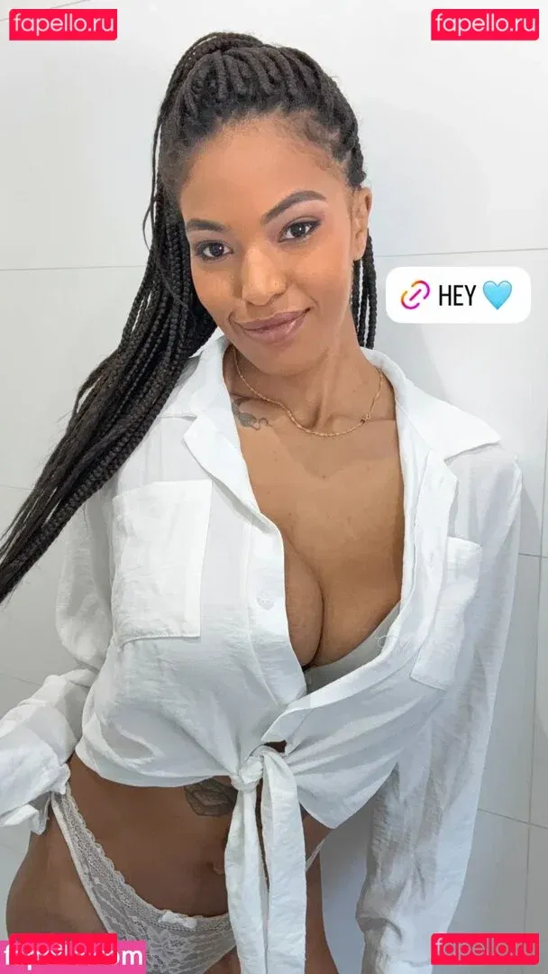 TinaFire Onlyfans Photo Gallery 