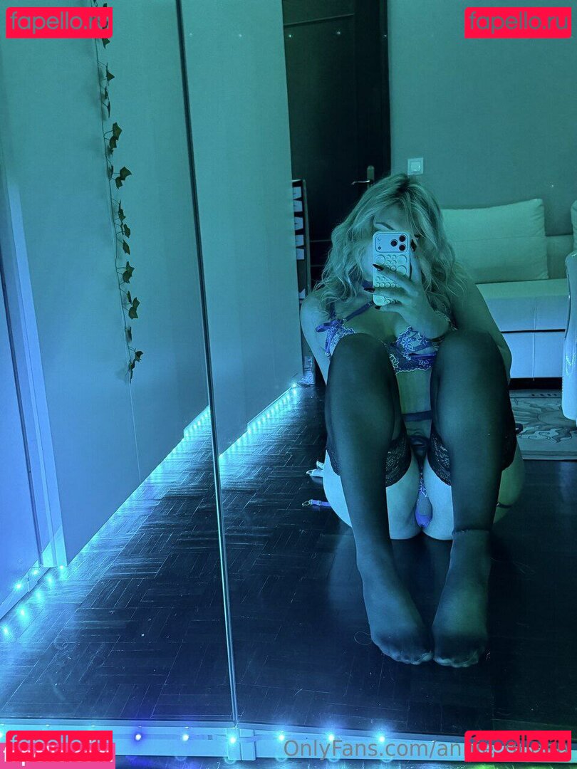 AnnieQueen Nude Onlyfans Photo 9