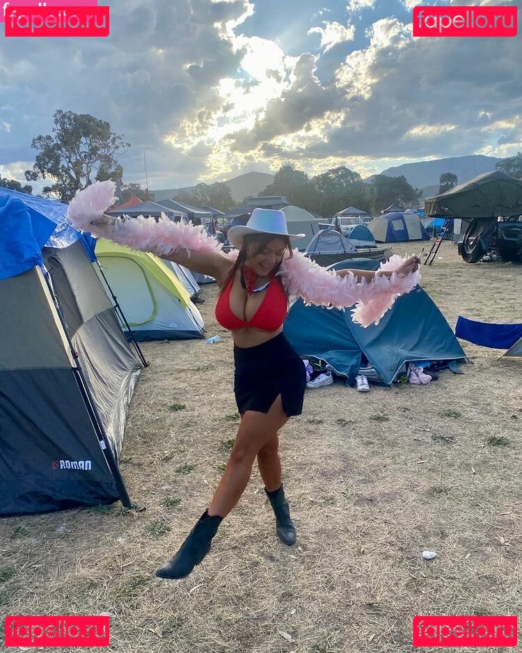 Becca M Nude Onlyfans Photo 41