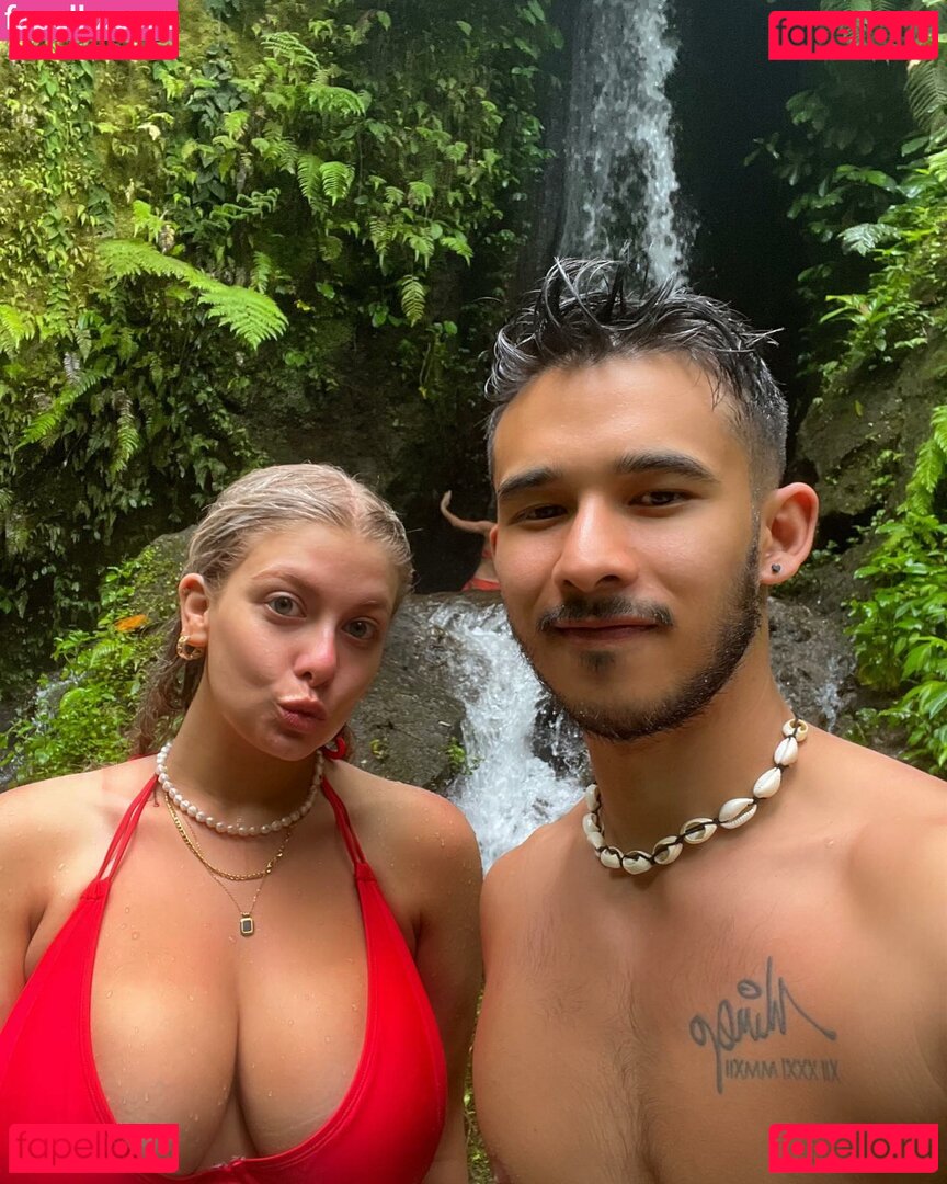 Becca M Nude Onlyfans Photo 17