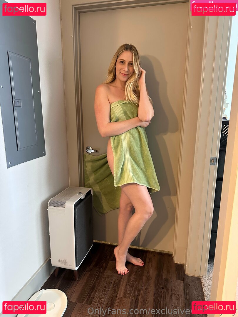 exclusivewithhayley Nude Onlyfans Photo 15