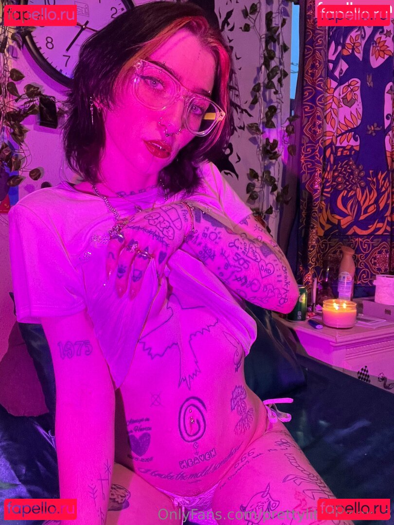 prettylittlefreak13 Nude Onlyfans Photo 49
