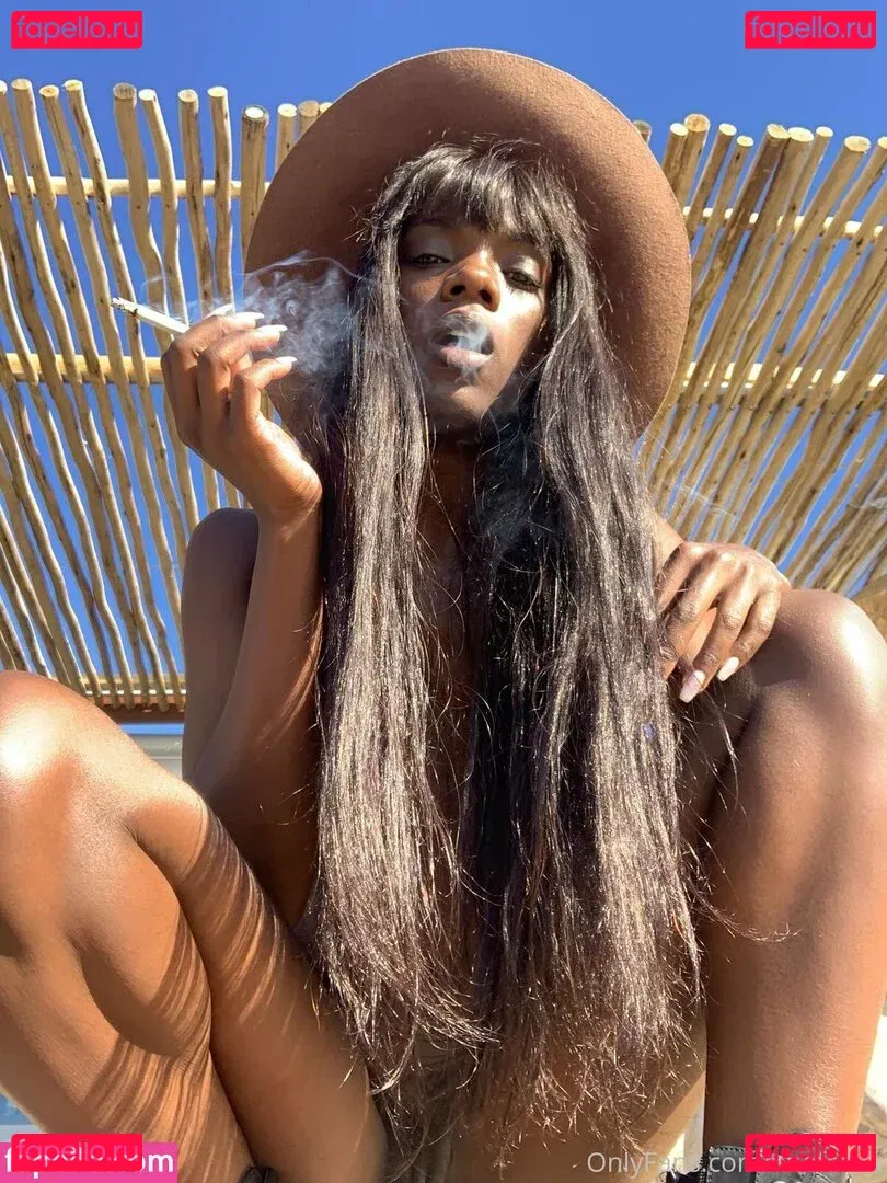 anafoxxx Onlyfans Photo Gallery 