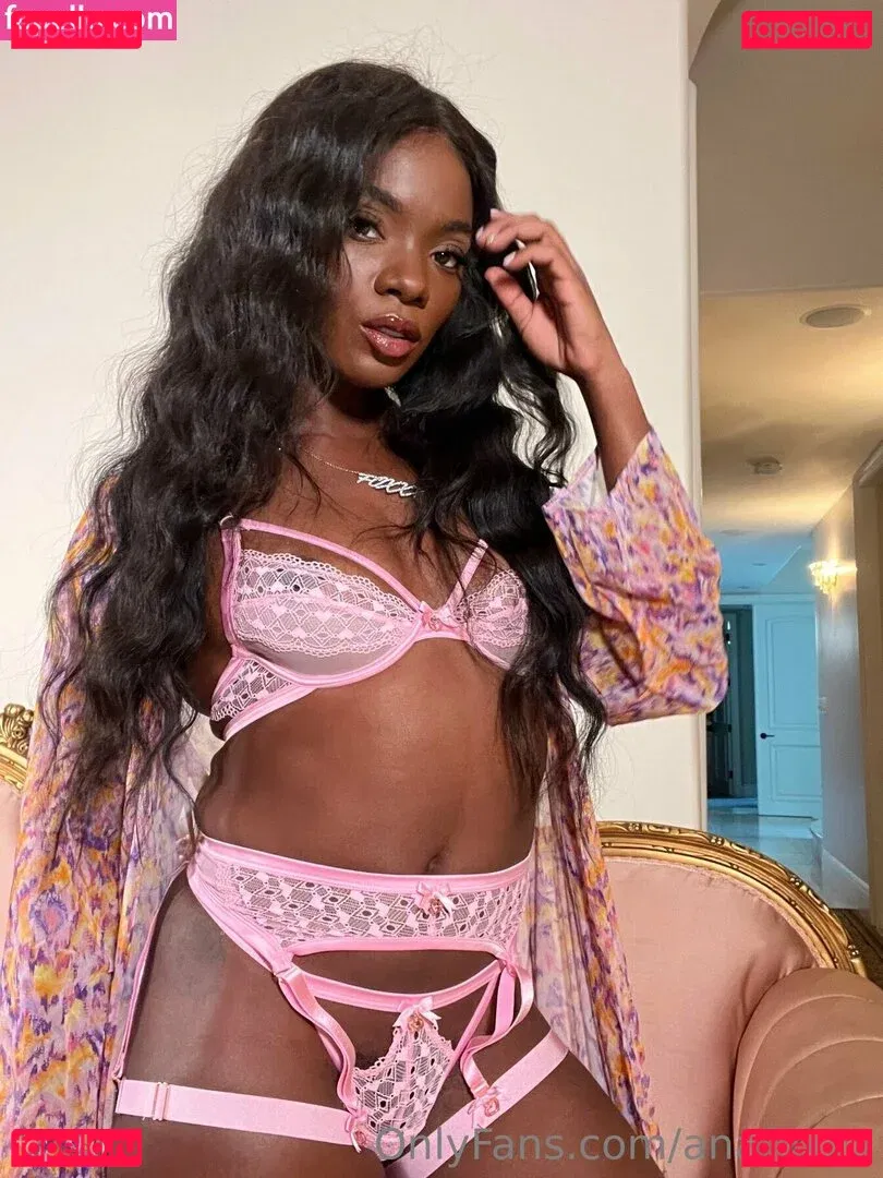 anafoxxx Onlyfans Photo Gallery 