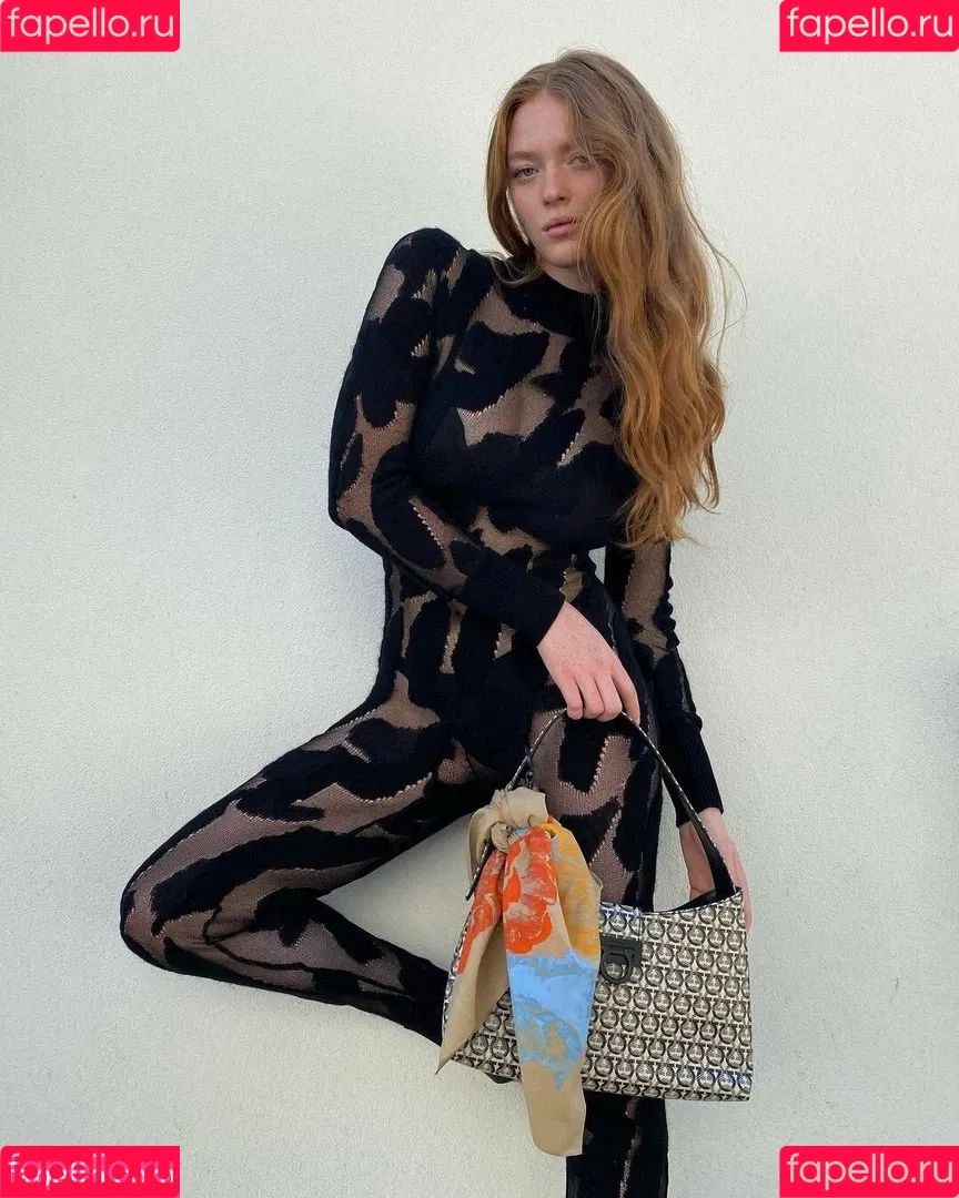 Larsen Thompson Onlyfans Photo Gallery 