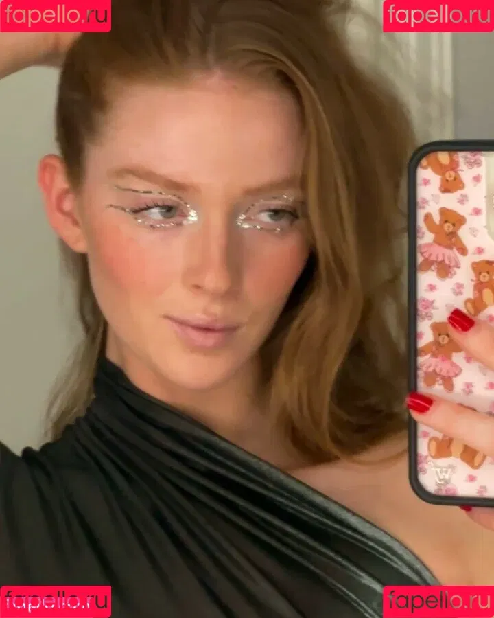 Larsen Thompson Onlyfans Photo Gallery 
