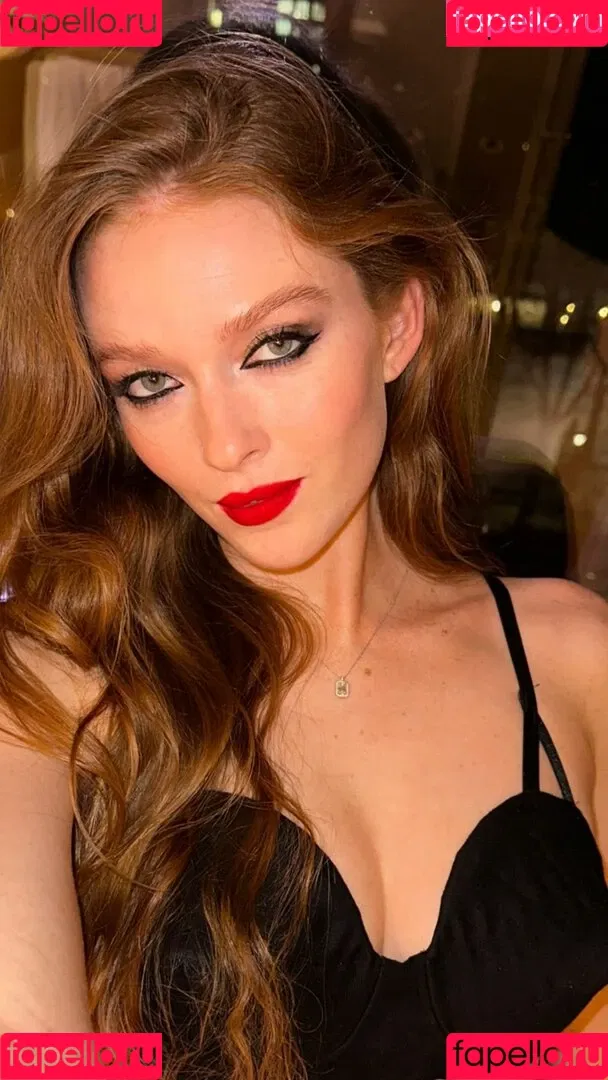 Larsen Thompson Onlyfans Photo Gallery 