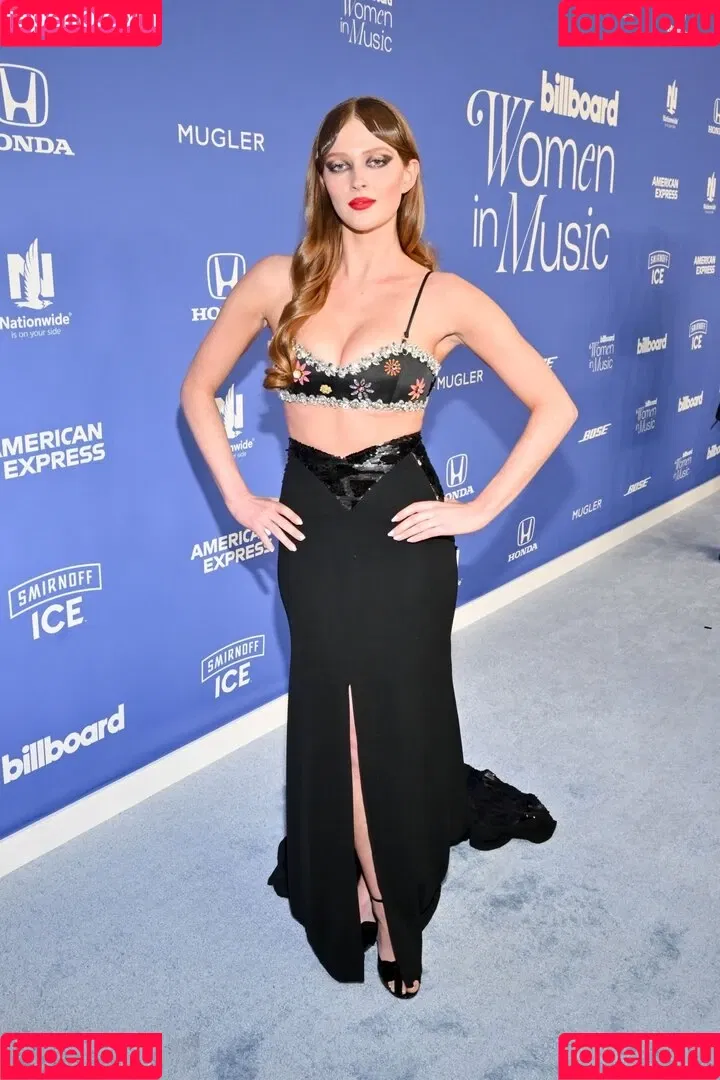 Larsen Thompson Onlyfans Photo Gallery 