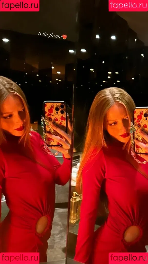 Larsen Thompson Onlyfans Photo Gallery 