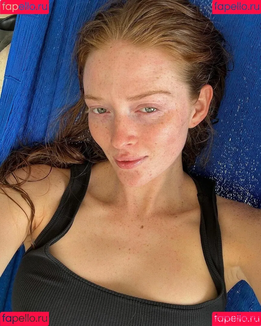 Larsen Thompson Onlyfans Photo Gallery 