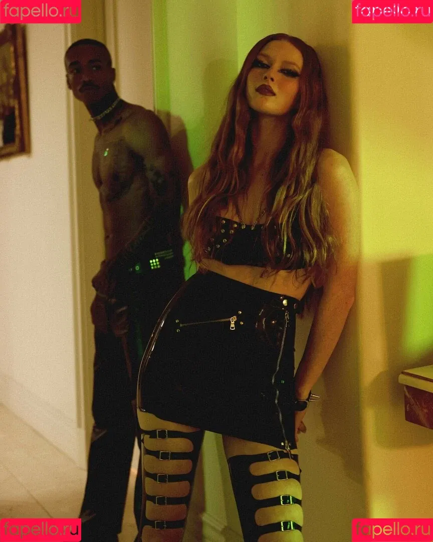 Larsen Thompson Onlyfans Photo Gallery 