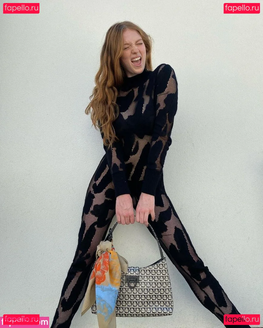 Larsen Thompson Onlyfans Photo Gallery 