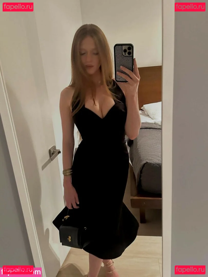 Larsen Thompson Onlyfans Photo Gallery 