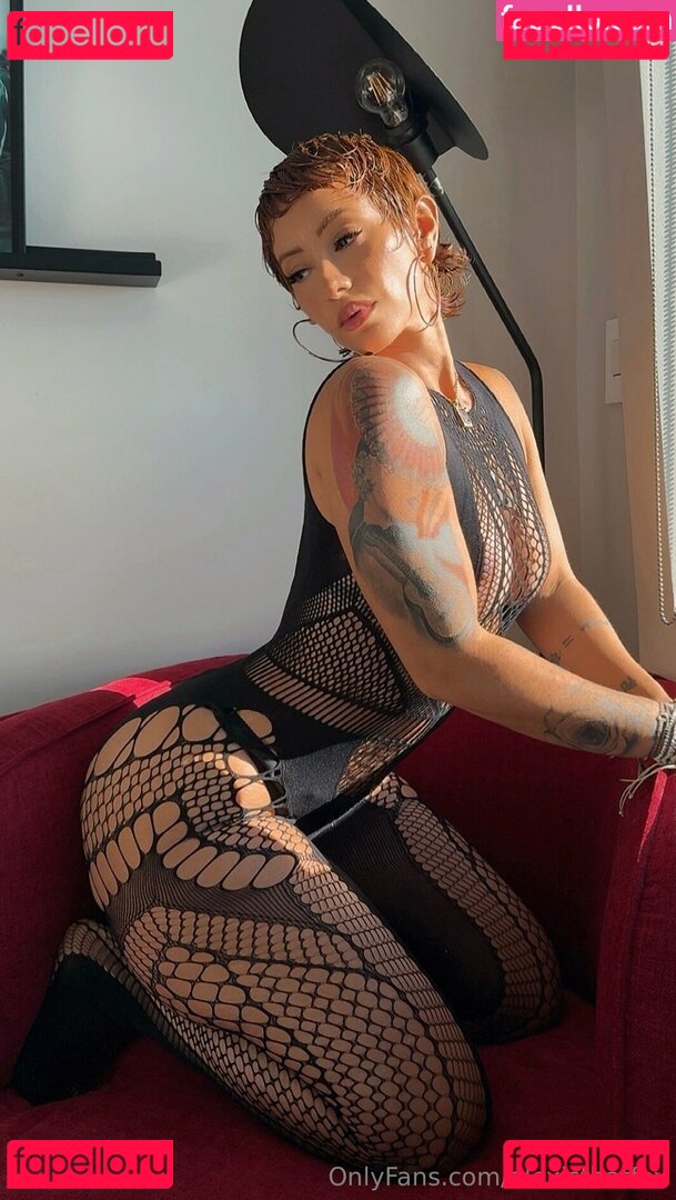 Alexisthatfox Nude Onlyfans Photo 4