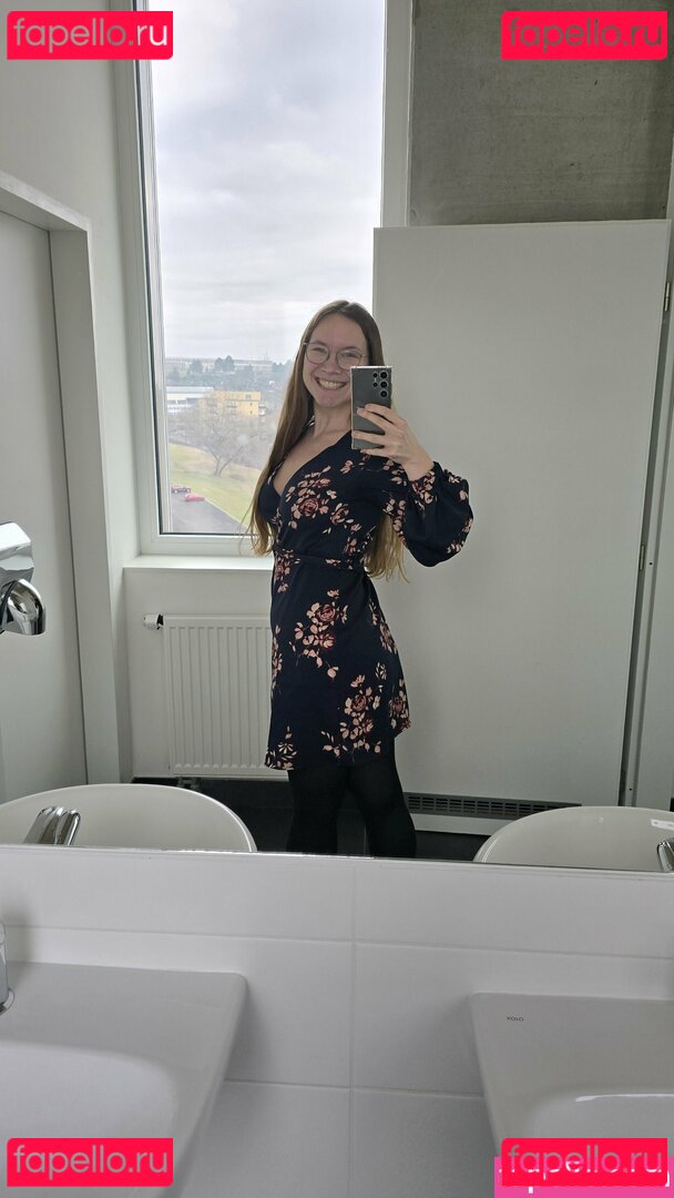 studentmi Nude Onlyfans Photo 36
