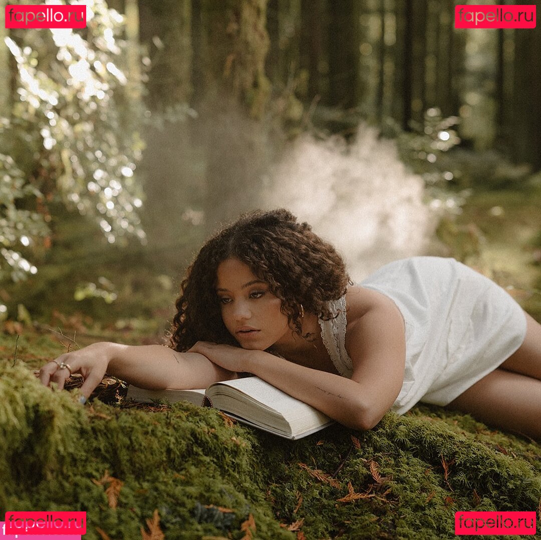 Sarah Jeffery Nude Onlyfans Photo 41