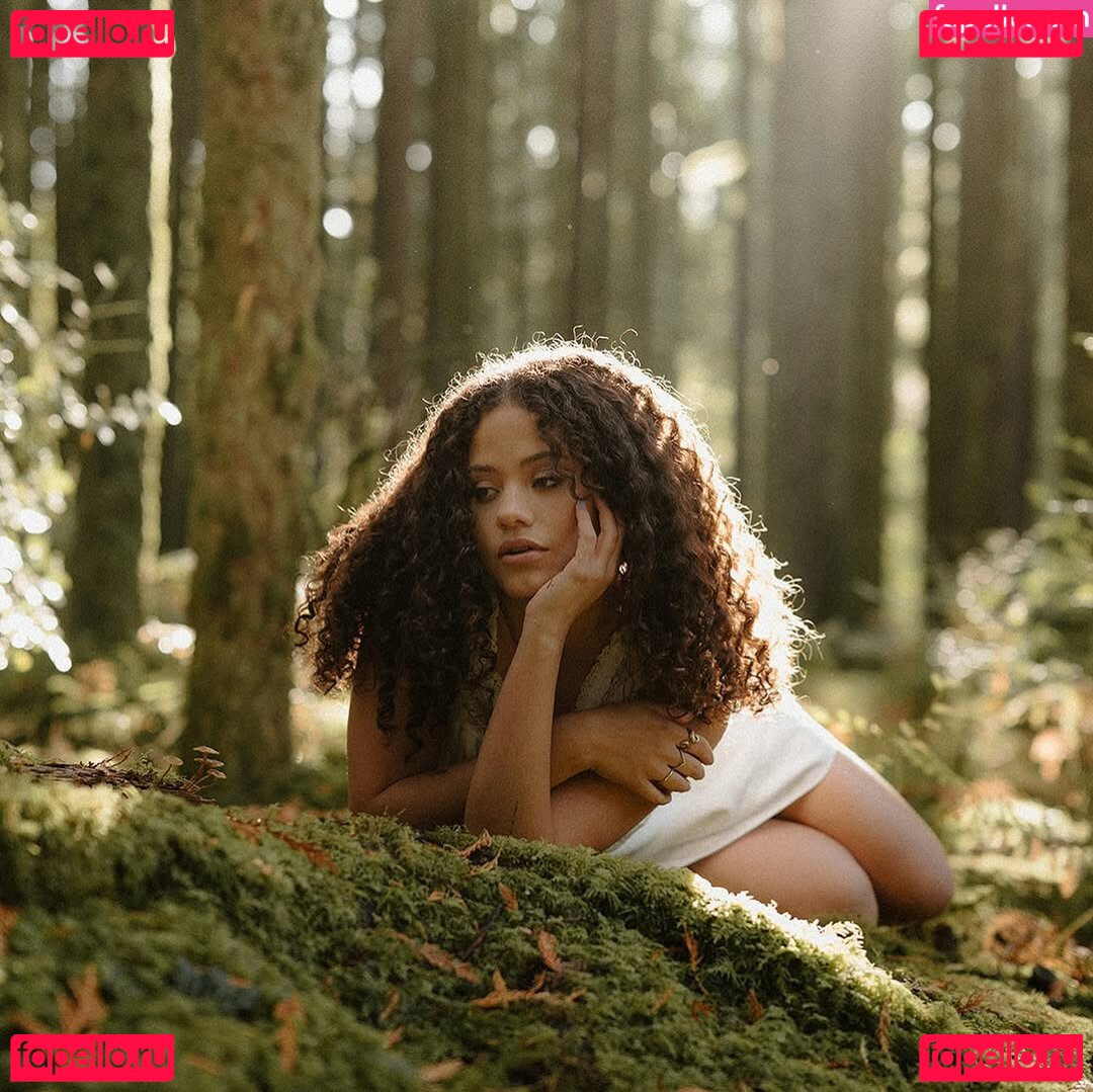 Sarah Jeffery Nude Onlyfans Photo 42