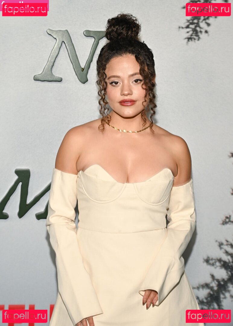 Sarah Jeffery Nude Onlyfans Photo 26