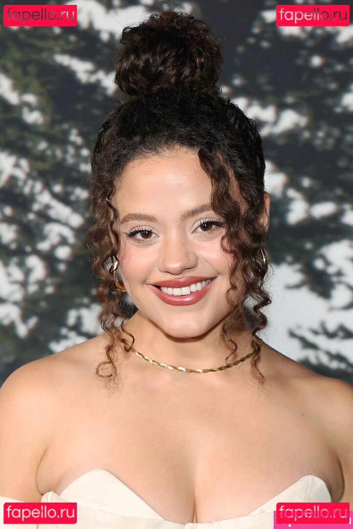 Sarah Jeffery Nude Onlyfans Photo 23