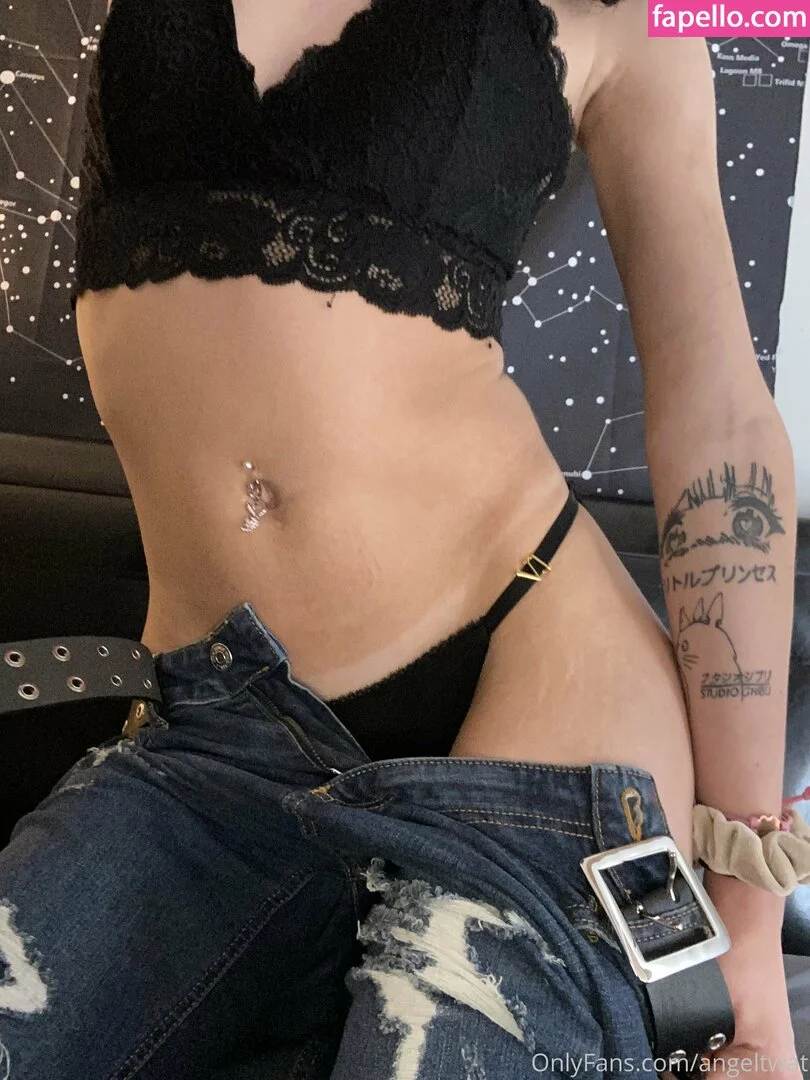 angeltwat Onlyfans Photo Gallery 
