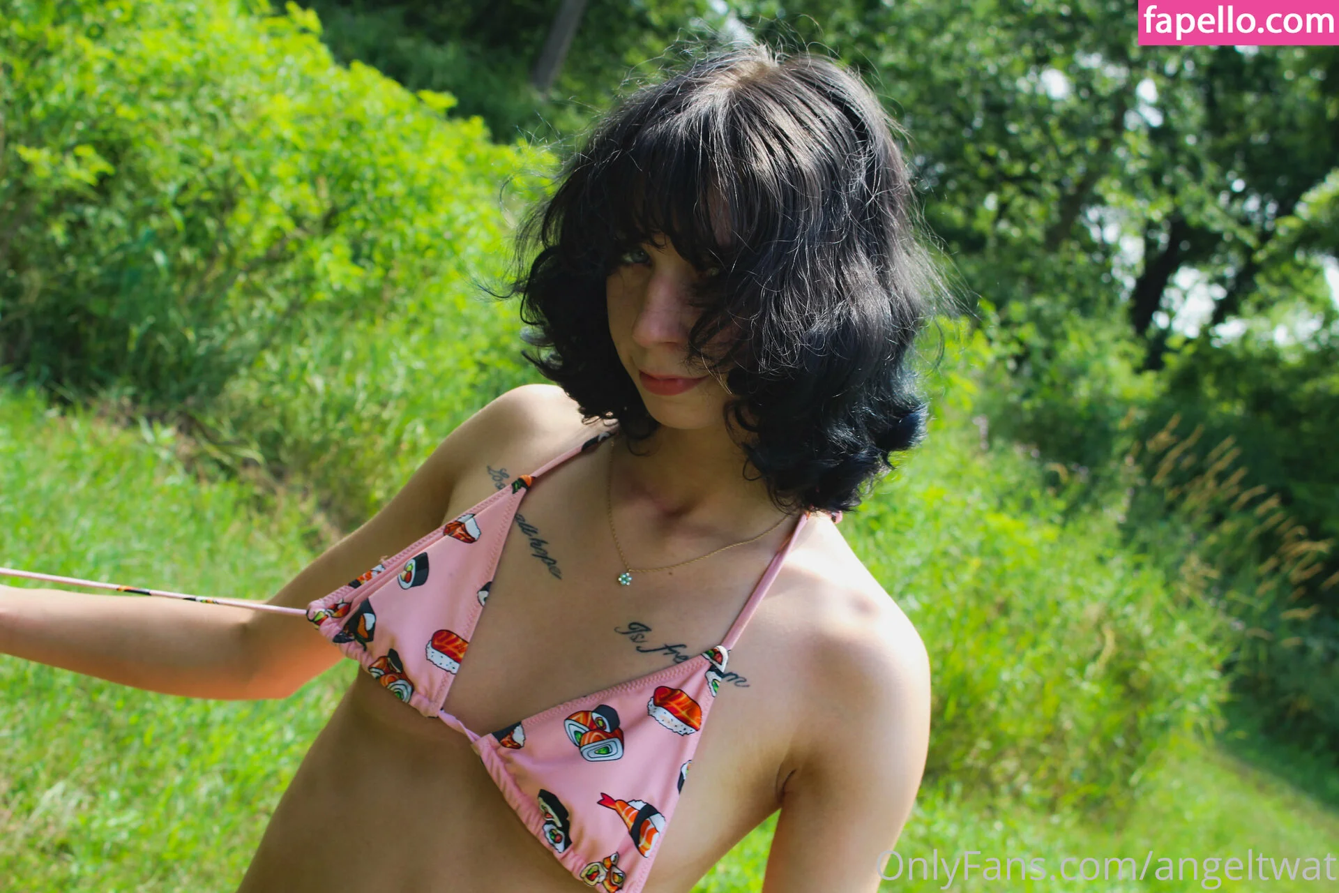 angeltwat Onlyfans Photo Gallery 