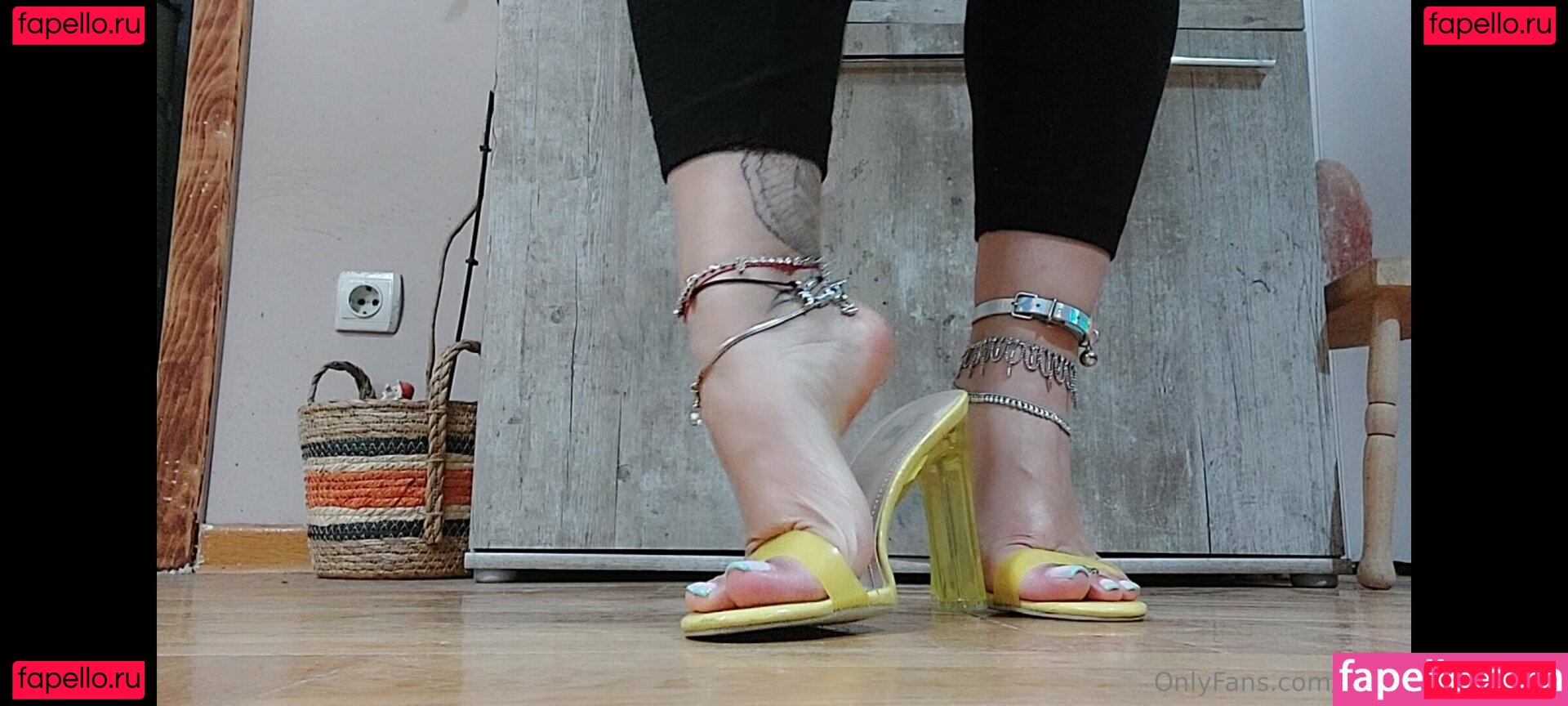 sandy_small_feet Nude Onlyfans Photo 28