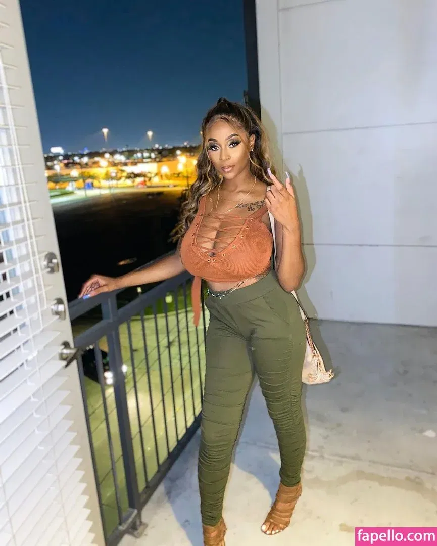 Katarra Mcduffie Onlyfans Photo Gallery 