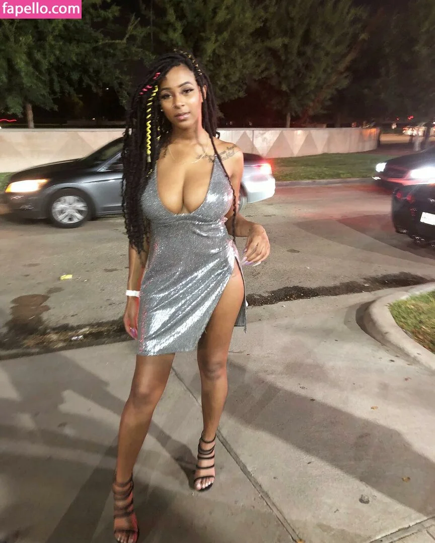 Katarra Mcduffie Onlyfans Photo Gallery 