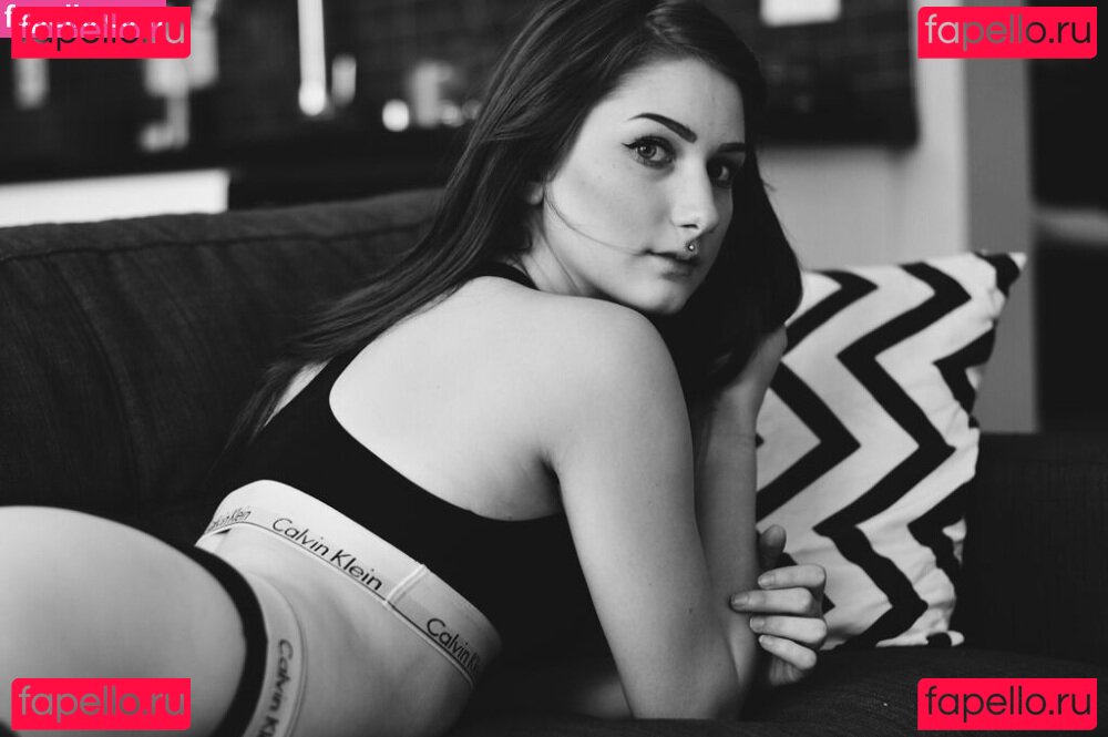 Bella Blu Nude Onlyfans Photo 38