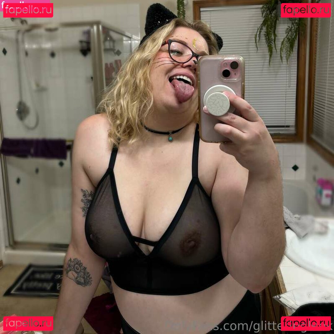 Glittering Leek Nude Onlyfans Photo 20