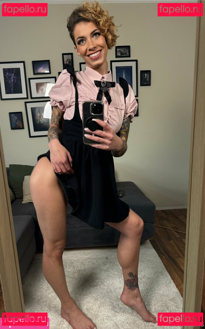 Lisa Luchs Nude Onlyfans Photo 41