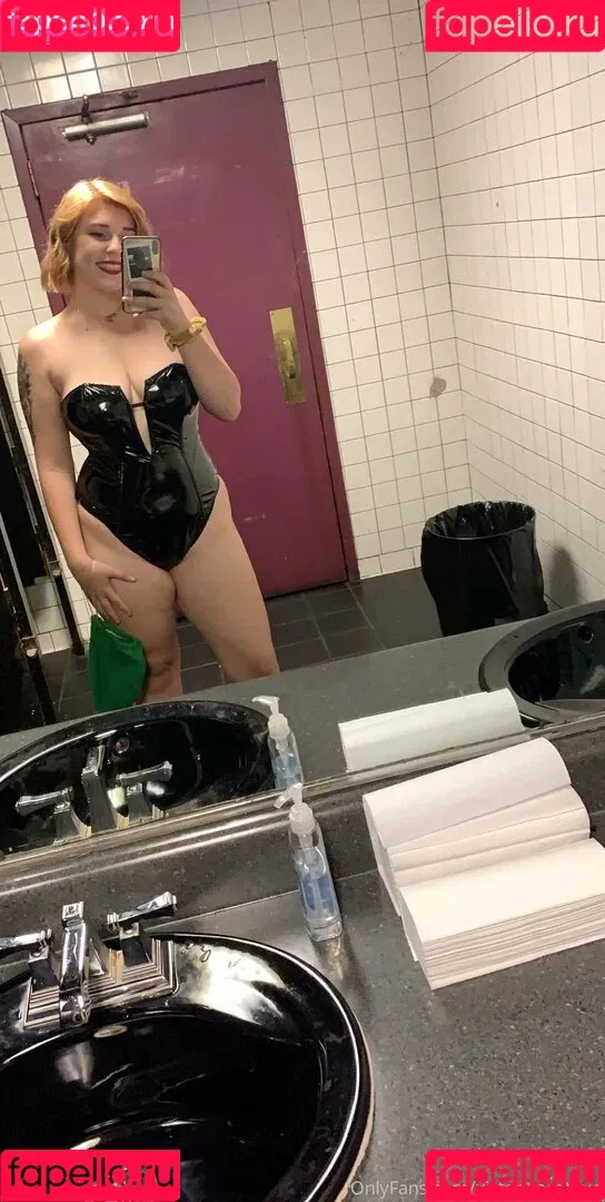 victoriascottlyn Onlyfans Photo Gallery 
