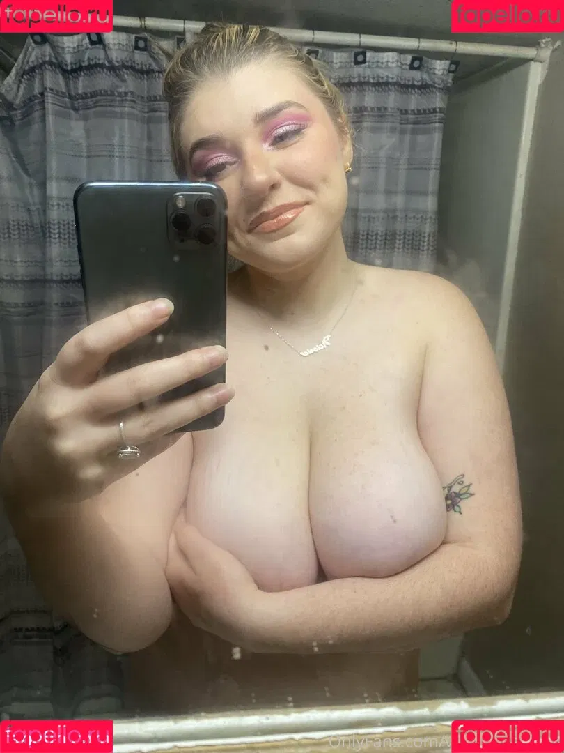 victoriascottlyn Onlyfans Photo Gallery 