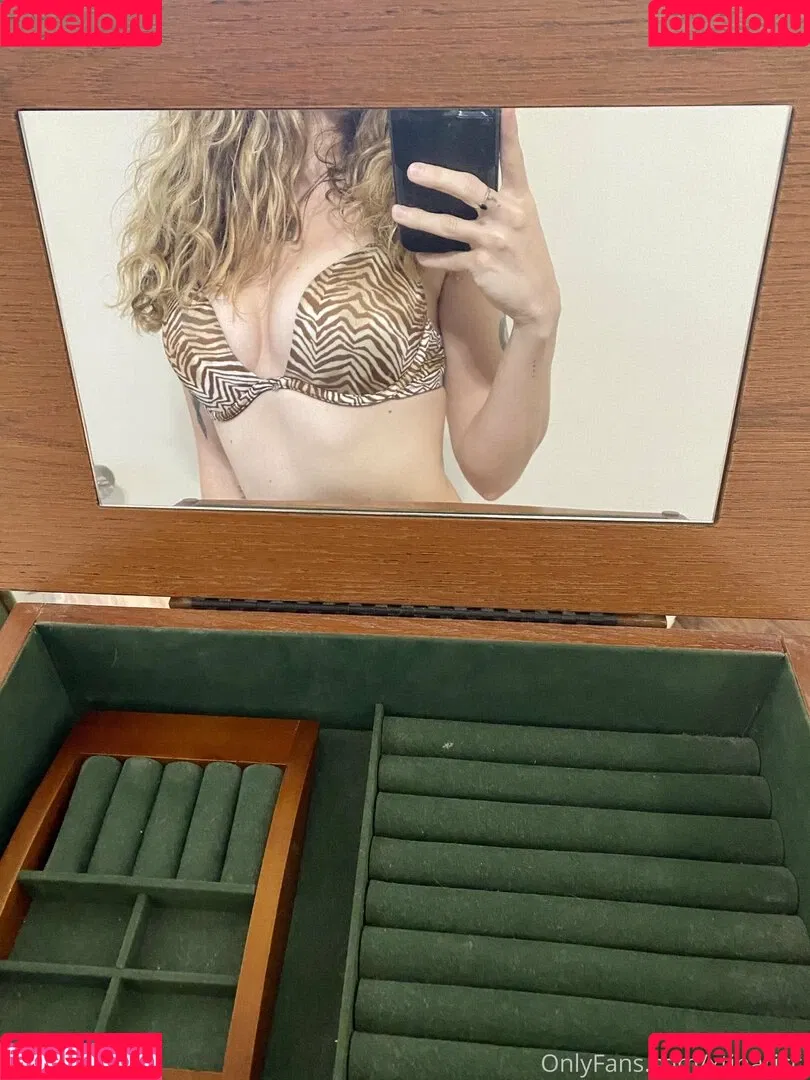 xtinaricci Onlyfans Photo Gallery 