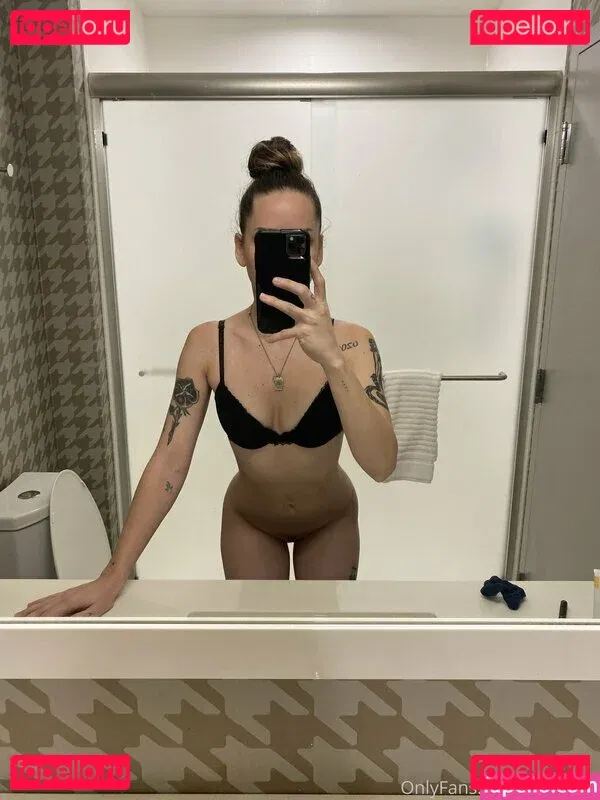 xtinaricci Onlyfans Photo Gallery 