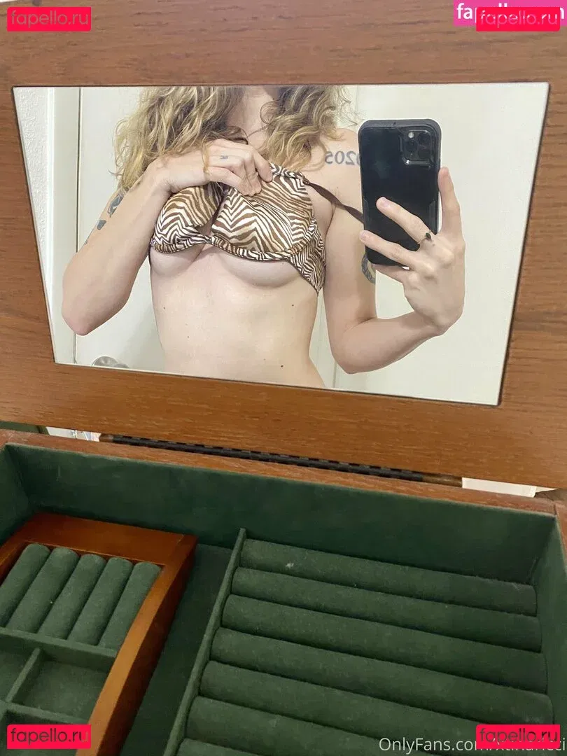 xtinaricci Onlyfans Photo Gallery 