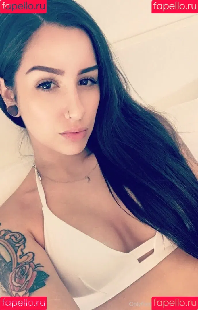 lunalovebad Onlyfans Photo Gallery 